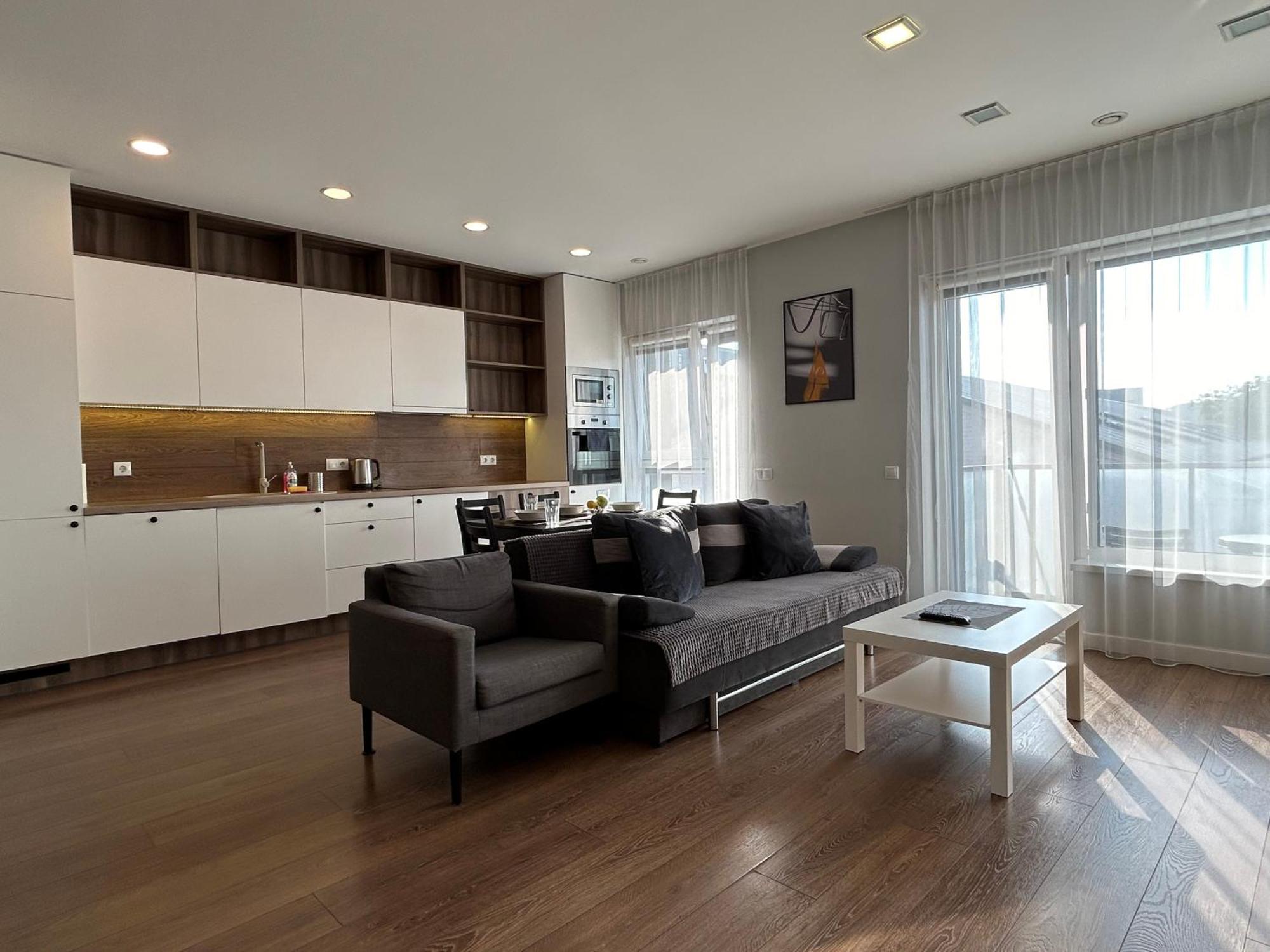 Your Home - Spacious Apartment In City Center, With Balcony & Self Check-In Vilnius Exterior photo