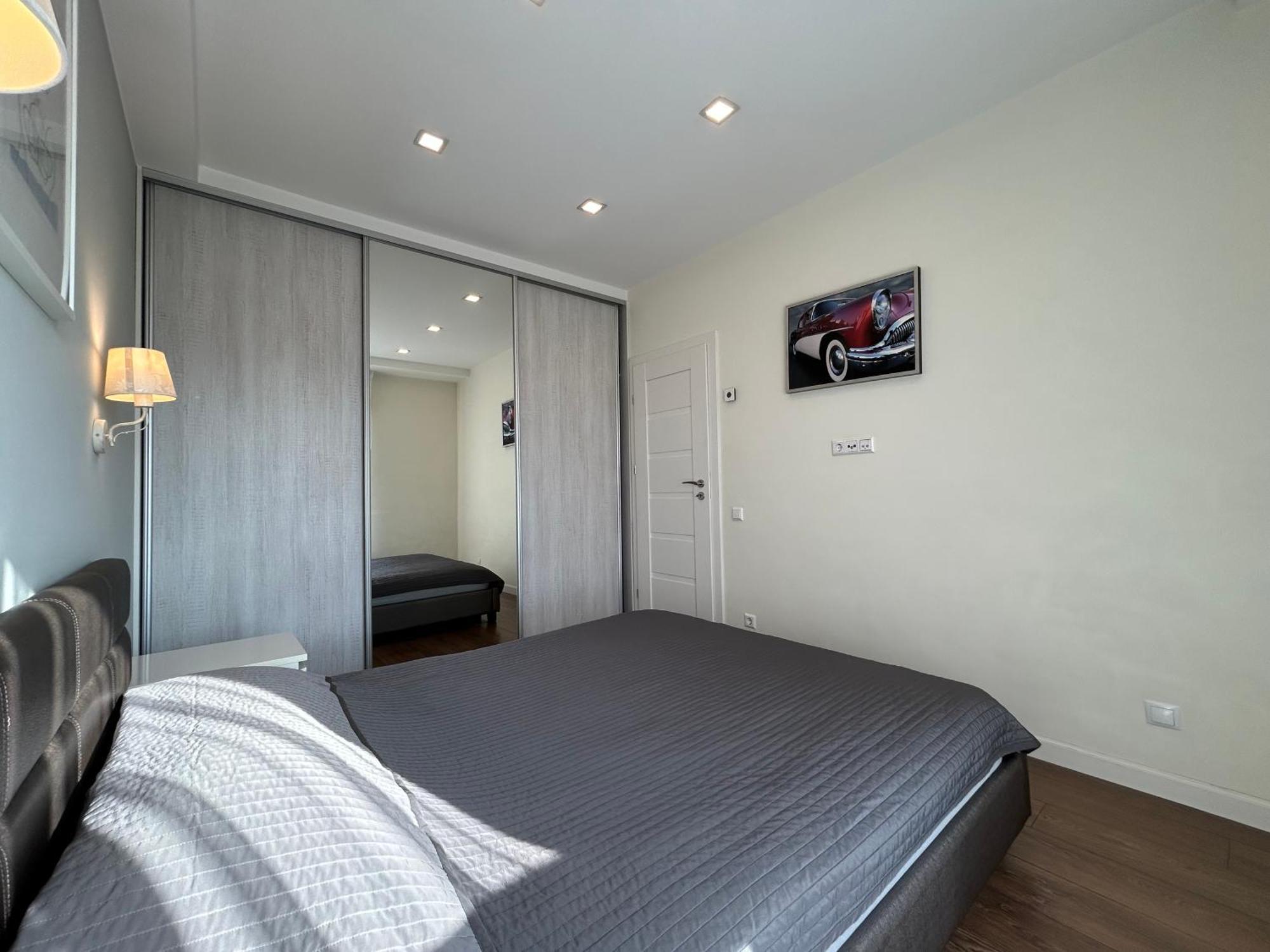 Your Home - Spacious Apartment In City Center, With Balcony & Self Check-In Vilnius Exterior photo